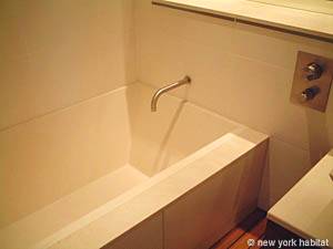 South France - French Riviera - 1 Bedroom accommodation - bathroom (PR-67) photo 3 of 5