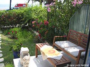 South France - French Riviera - 1 Bedroom accommodation - kitchen (PR-67) photo 2 of 2