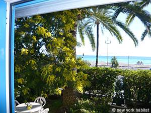 South France - French Riviera - 1 Bedroom accommodation - living room (PR-67) photo 12 of 12