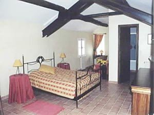 Sud della Francia - Regione di Avignone - 4 Camere - Mas appartamento casa vacanze - camera 1 (PR-71) photo 1 di 1