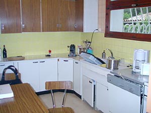 Sud de la France - C&ocirc;te d'Azur - T4 - Villa appartements location vacances - cuisine (PR-77) photo 1 de 3