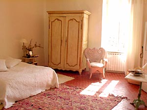 S&uuml;dfrankreich - Provence - Luberon - 5 Zimmer - Triplex - Maison de Village ferienwohnung - schlafzimmer 2 (PR-108) photo 6 von 10