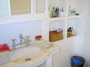 S&uuml;dfrankreich - Provence - Luberon - 5 Zimmer - Triplex - Maison de Village ferienwohnung - badezimmer 2 (PR-108) photo 1 von 2