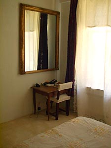 S&uuml;dfrankreich - Provence - Luberon - 5 Zimmer - Triplex - Maison de Village ferienwohnung - schlafzimmer 3 (PR-108) photo 4 von 6