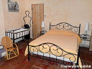 South France - Alpilles - 3 Bedroom - Mas accommodation - kitchen (PR-124) photo 1 of 6