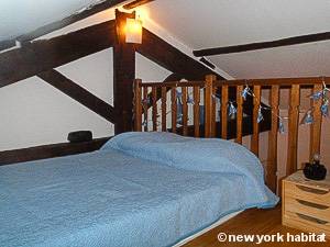 South France - Alpilles - 3 Bedroom - Mas accommodation - living room (PR-124) photo 5 of 6