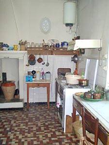 South France - Provence Luberon - 4 Bedroom - Maison de Village accommodation bed breakfast - kitchen (PR-154) photo 3 of 6