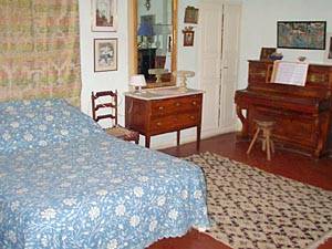 South France - Provence Luberon - 4 Bedroom - Maison de Village accommodation bed breakfast - bedroom 2 (PR-154) photo 1 of 4