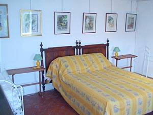 South France - Provence Luberon - 4 Bedroom - Maison de Village accommodation bed breakfast - bedroom 3 (PR-154) photo 4 of 6