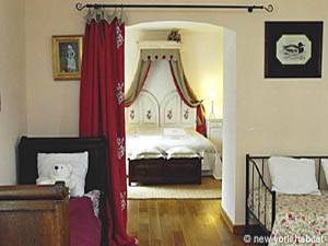 South France - Avignon Region - 3 Bedroom - Mas accommodation bed breakfast - bedroom 3 (PR-158) photo 1 of 2