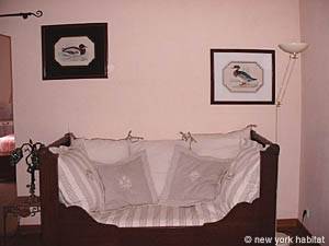 South France - Avignon Region - 3 Bedroom - Mas accommodation bed breakfast - bedroom 3 (PR-158) photo 2 of 2