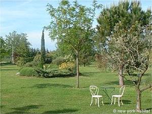 South France - Avignon Region - 3 Bedroom - Mas accommodation bed breakfast - other (PR-158) photo 10 of 20