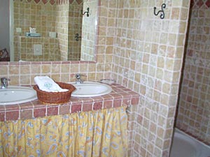 Sud della Francia - Regione di Avignone - 4 Camere - Mas affitto bed breakfast - bagno 2 (PR-165) photo 1 di 4