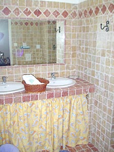 Sud della Francia - Regione di Avignone - 4 Camere - Mas affitto bed breakfast - bagno 2 (PR-165) photo 4 di 4