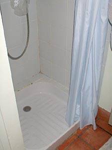 South France - Aix en Provence - Marseilles - Studio accommodation - bathroom (PR-195) photo 2 of 3