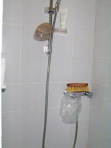 South France - Aix en Provence - Marseilles - Studio accommodation - bathroom (PR-195) photo 3 of 3