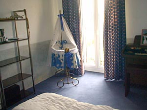 Sud de la France - Avignon et sa r&eacute;gion - T4 - Mas appartements location vacances - chambre 2 (PR-231) photo 3 de 3