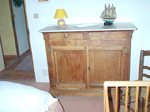 Sud de la France - Avignon et sa r&eacute;gion - T4 - Mas appartements location vacances - chambre 3 (PR-231) photo 3 de 3