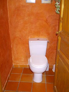 Sud de la France - Avignon et sa r&eacute;gion - T4 - Mas appartements location vacances - salle d'eau 2 (PR-231) photo 1 de 1
