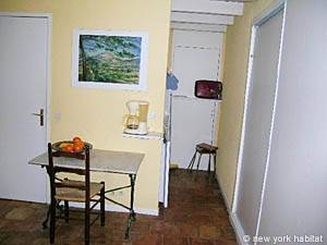 South France - Aix en Provence - Marseilles - Studio - Villa accommodation - living room (PR-232) photo 6 of 6
