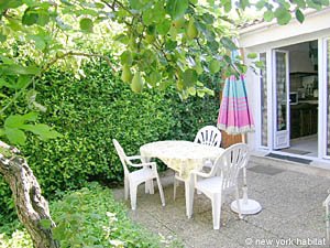 South France - Aix en Provence - Marseilles - Studio accommodation - Apartment reference PR-317