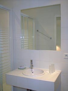 S&uuml;dfrankreich 5 Zimmer - Maison de Village wohnung bed breakfast - badezimmer 4 (PR-325) photo 1 von 1