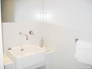S&uuml;dfrankreich 5 Zimmer - Maison de Village wohnung bed breakfast - badezimmer 1 (PR-325) photo 1 von 2
