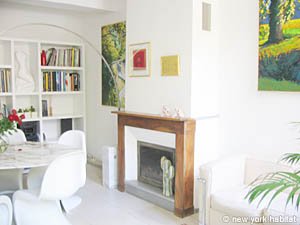South France - Avignon Region - 4 Bedroom - Maison de Village accommodation - living room (PR-325) photo 2 of 2