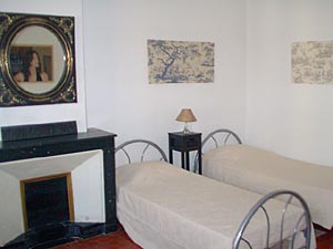 South France 2 Bedrooms accommodation bedroom 1 photo 40