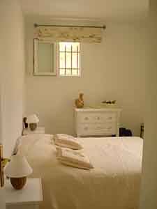 Sud della Francia - Provenza - Luberon - 4 Camere appartamento casa vacanze - camera 2 (PR-409) photo 2 di 5