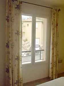 Sud della Francia - Provenza - Luberon - 4 Camere appartamento casa vacanze - camera 2 (PR-409) photo 3 di 5