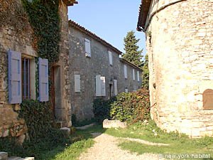 South France 6 Bedrooms accommodation - Apartment reference PR-446