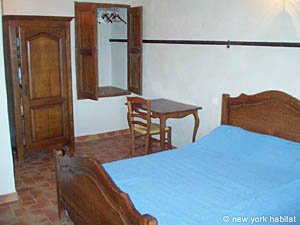 South France 6 Bedrooms accommodation - bedroom 1 (PR-446) photo 2 of 3