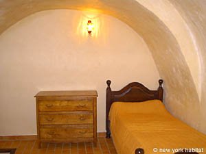 South France 6 Bedrooms accommodation - bedroom 5 (PR-446) photo 1 of 1