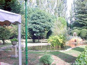 Sud de la France - Avignon et sa r&eacute;gion - T8 appartements bed breakfast - chambre 5 (PR-450) photo 7 de 14
