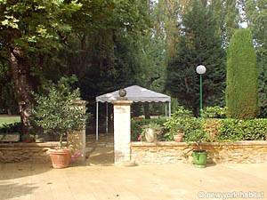 South France - Avignon Region - 3 Bedroom accommodation - other (PR-451) photo 3 of 13