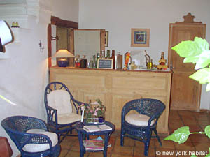 South France 7 Bedrooms - Mas accommodation bed breakfast - living room (PR-453) photo 9 of 9