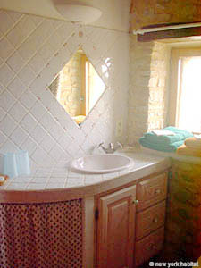 South France 7 Bedrooms - Mas accommodation bed breakfast - bathroom 3 (PR-453) photo 1 of 2