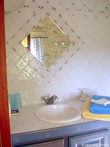 South France 7 Bedrooms - Mas accommodation bed breakfast - bathroom 4 (PR-453) photo 1 of 2
