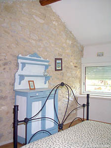 South France 7 Bedrooms - Mas accommodation bed breakfast - bedroom 5 (PR-453) photo 6 of 6