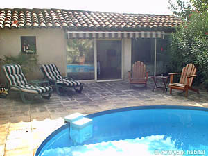 Sud de la France - Avignon et sa r&eacute;gion - Studio/T1 - Bungalow appartements location vacances - s&eacute;jour (PR-454) photo 2 de 5