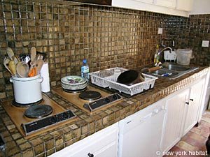 Sud de la France - C&ocirc;te d'Azur - T7 - Villa appartements location vacances - cuisine (PR-475) photo 5 de 6