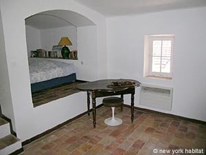 Sud de la France - C&ocirc;te d'Azur - T7 - Villa appartements location vacances - chambre 2 (PR-475) photo 1 de 10