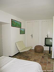 Sud de la France - C&ocirc;te d'Azur - T7 - Villa appartements location vacances - chambre 2 (PR-475) photo 7 de 10