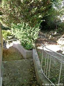 Sud de la France - C&ocirc;te d'Azur - T7 - Villa appartements location vacances - chambre 3 (PR-475) photo 2 de 8