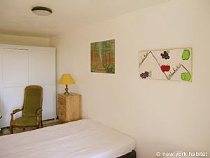 Sud de la France - C&ocirc;te d'Azur - T7 - Villa appartements location vacances - chambre 5 (PR-475) photo 4 de 8
