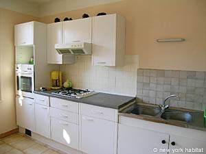 Kitchen - Photo 3 of 3