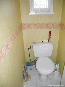 South France - Avignon Region - 4 Bedroom - Villa accommodation - bathroom 2 (PR-500) photo 1 of 1
