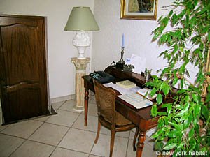 South France - Avignon Region - 4 Bedroom - Villa accommodation - bedroom 2 (PR-500) photo 1 of 7