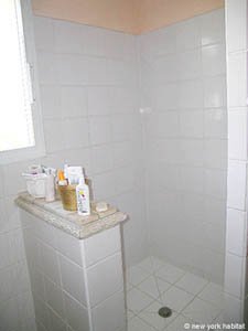 South France - Avignon Region - 4 Bedroom - Villa accommodation - bathroom 1 (PR-500) photo 2 of 4